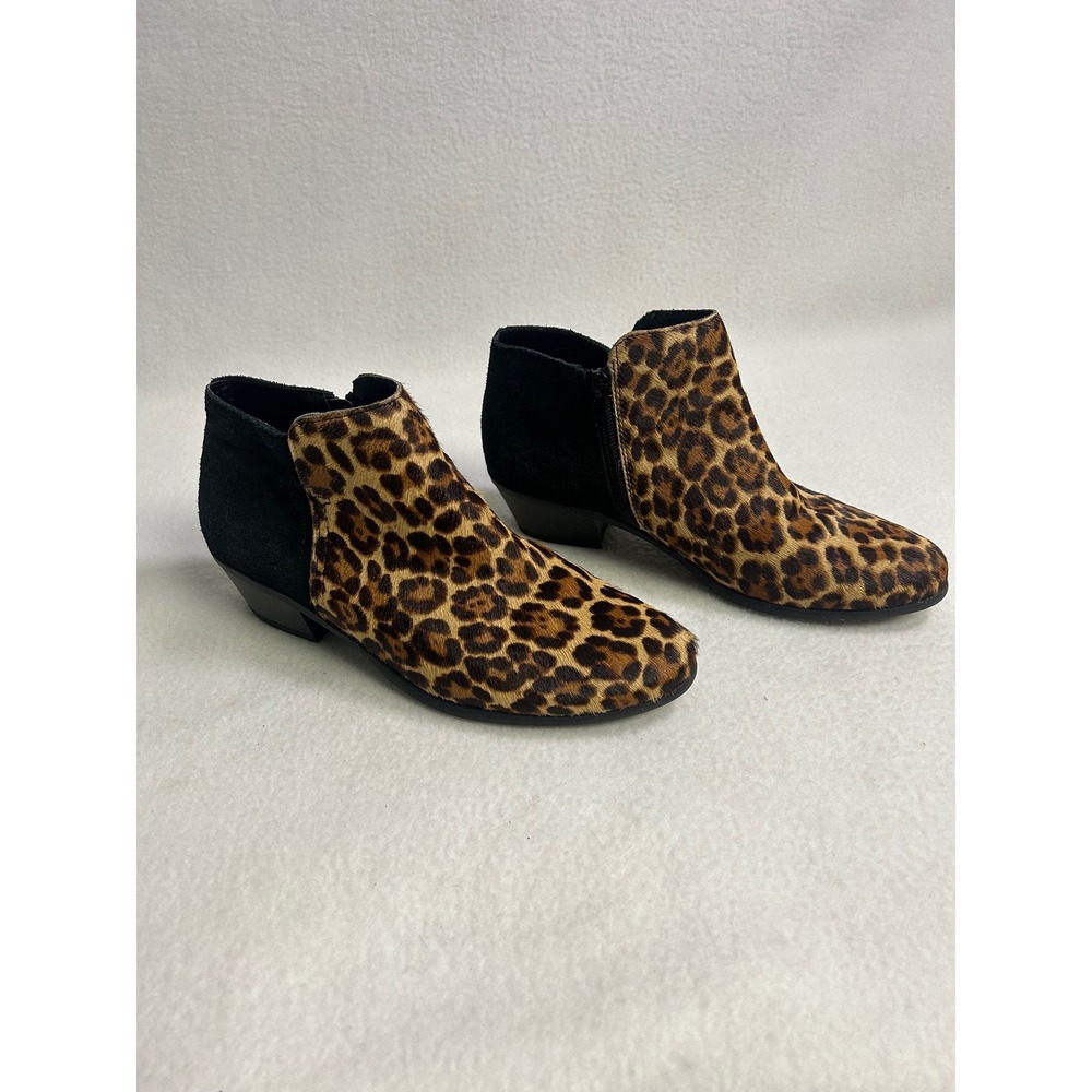 Boho Chic G.H. Bass & Co. Womens 7.5M Brown Leopard Nina Ankle Bootie